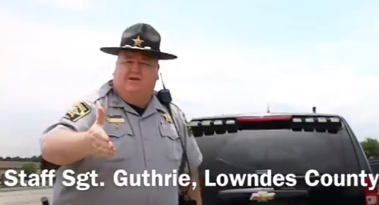 Video: Constitutional Cop Honors His Oath, Loves Watching Photography Is Not A Crime On Youtube