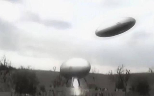 B4INREMOTE-aHR0cDovLzQuYnAuYmxvZ3Nwb3QuY29tLy1ILVJBQXpyd1N6OC9WYUp3ZDFoZjRsSS9BQUFBQUFBQU5UWS9NWnlqcTVjbHNOSS9zNjQwL3VmbyUyQmNhc2UlMkJsb25uaWUlMkJ6YW1vcmEuanBn